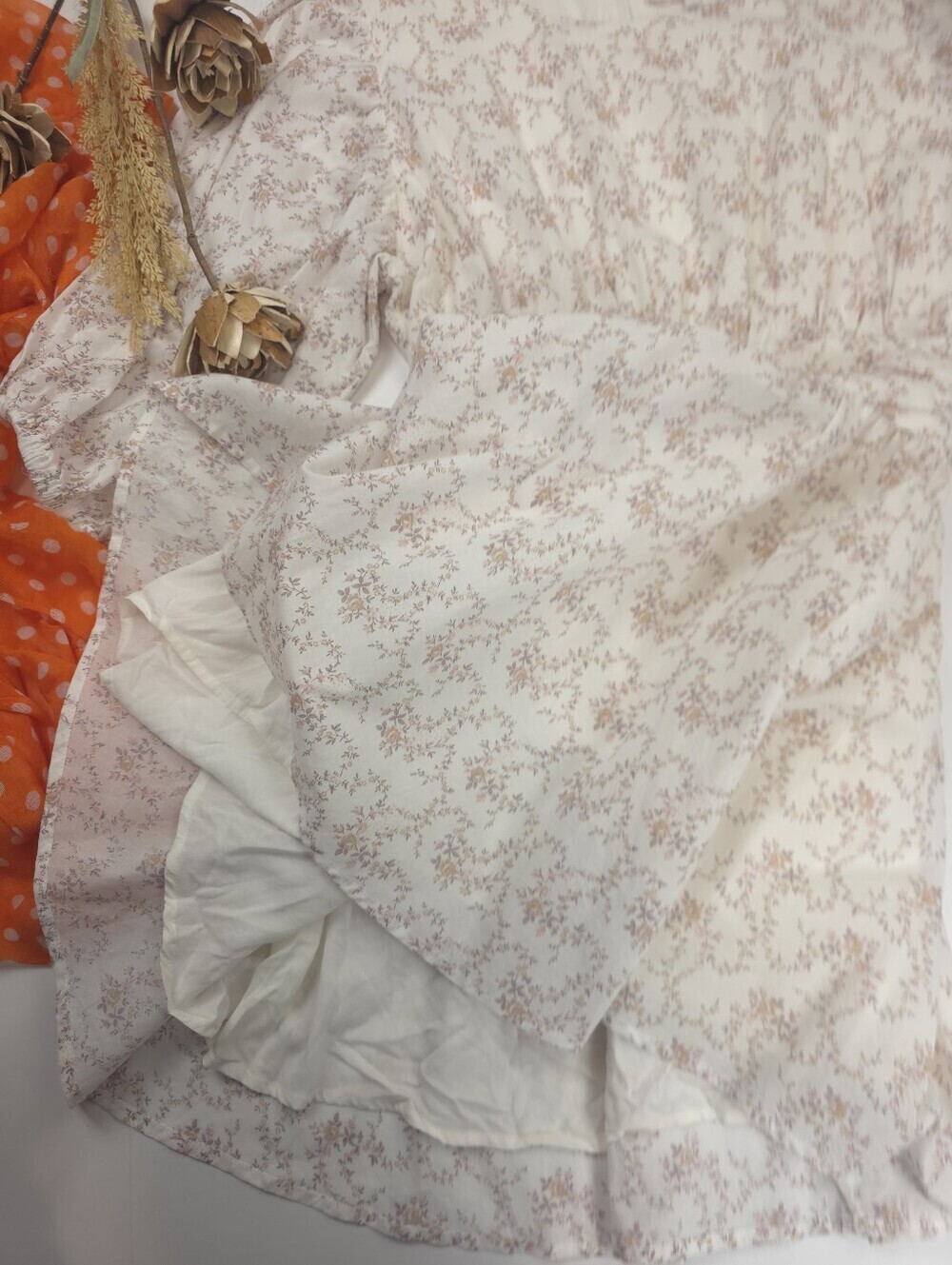Olivacous White Floral Puff-Sleeve Dress Sz M - Picture 10 of 13